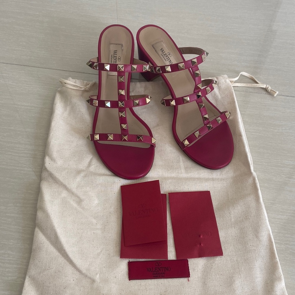 Valentino rockstud block heel sandal European size 38